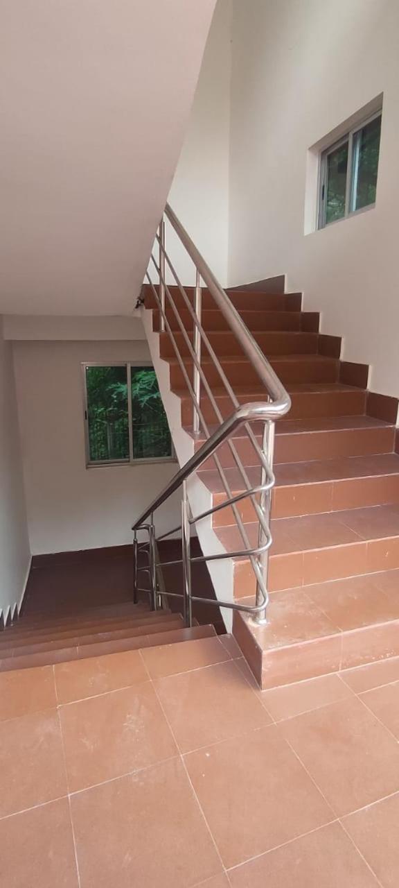 Hilltop Lodge Guwahati Kamer foto