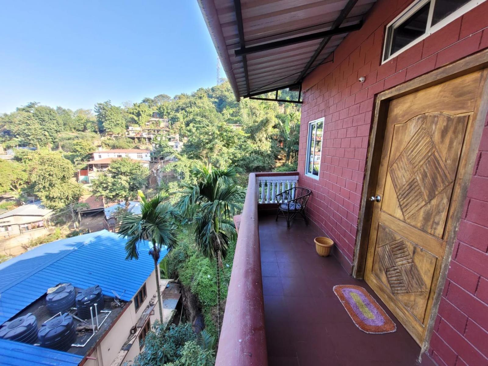 Hilltop Lodge Guwahati Kamer foto
