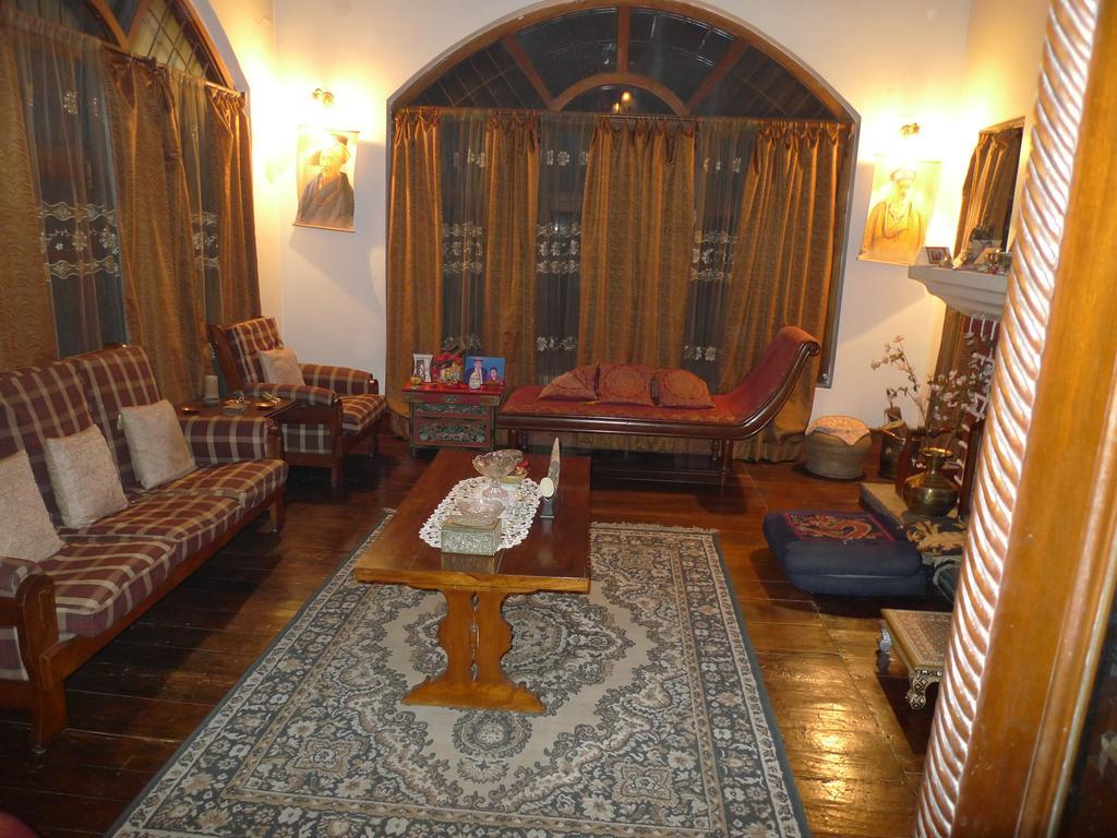 Hilltop Lodge Guwahati Kamer foto